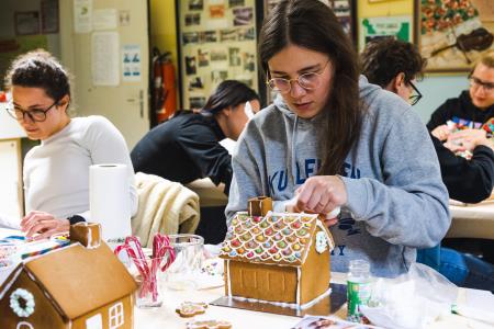 delavnica-carobne-medene-hiske (15)